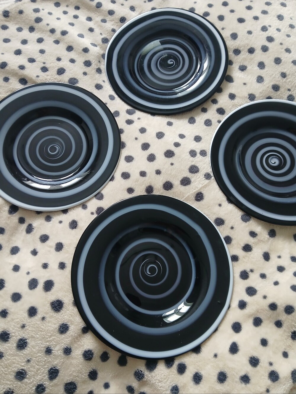 Set of 4 Vintage Black Glass Dessert Plates/Small Plates/psychedelic Swirl